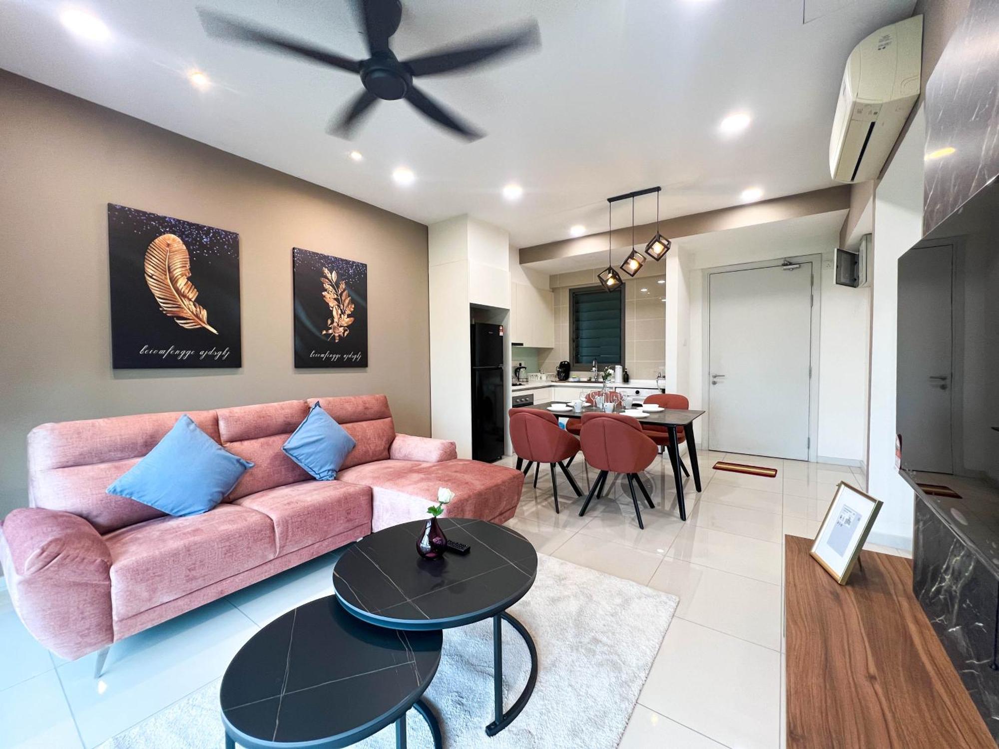 Iskandar Residence By Rr Jbcity ヌサジャヤ エクステリア 写真